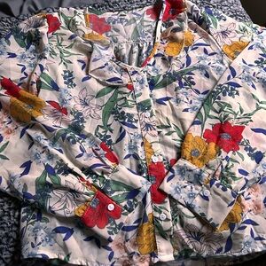 Floral print long sleeve shirt with a multicoloured design